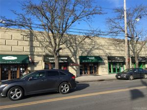 110 Front St